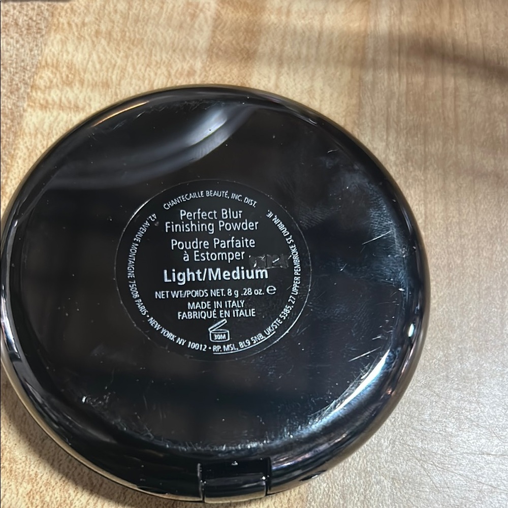Chantecaille Compact Powder - Picture 2 of 3